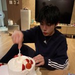 [골든차일드] <b>케익</b> 왤케 쏠렸어