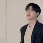 [펜타곤] 아 이짤 넘귀 아니냐