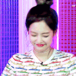 볼따구에 살구꽃 핀 녀돌