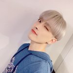 [에이티즈] 오늘 홍중이 셀카 담컴백컨셉이었으면