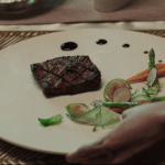 오예스 보고 당황하는 이병헌.......<b>gif</b>