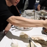 <b>백현</b> 팔 어떻게 럴수있어