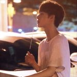 [댓글부탁해] 이거 <b>정우</b>가 들고있는거 뭐임?