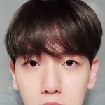 <b>변백현</b> 눈에 별 있다