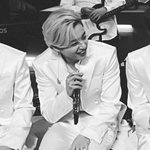 전정국 금발에 <b>완</b><b>깐</b>? 반<b>깐</b>이냐?