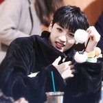 [펜타곤] <b>우석</b>이 가끔 나오는