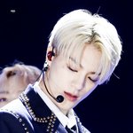 [NCT즌] 제노 왤케 잘생김,,?