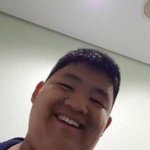 딱 <b>정면</b>에서 볼 때 귀가 보였으면 좋겠다