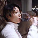 와인을 우유처럼 우유를 와인처럼 마시는 전정국