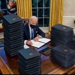 [댓글부탁해] 근데 학생<b>때</b>는 <b>흑발</b>이 제일 예뻐?