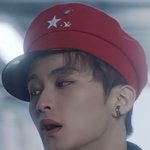 [NCT즌] 나 이마크 귀걸이랑 <b>초커</b>하는거 좋아함