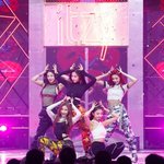 [드루와] 있지 첫무대 <b>주년</b>은 발렌타인데이날임.