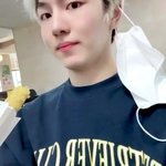 [펜타곤] 형구 <b>치즈</b>스틱 먹는거