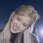 로제 얼굴이 <b>길쭉</b>하다