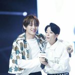 방탄 뷔 에프엑스 <b>엠버</b>랑 절친이었음?