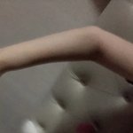 내 <b>팔</b> <b>한</b>번 봐줄라