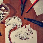 그냥 종이만 잘라봤다는 <b>금손</b>