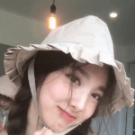 트와이스 <b>나연</b> 이 짤 사진으로도 줄 수 있니 혹시,,?