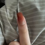 이<b>손톱</b> 예쁘지 않냐