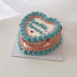 케이크에 진심인 <b>런던</b>의 한 가게