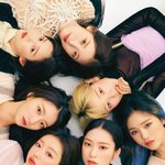 <b>오</b>마이걸 <b>바자</b> 인터뷰