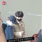 이거 <b>세훈</b> 옆에 ㄴㄱ임
