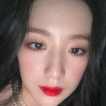 지수랑 <b>슈화</b>랑 닮은 듯