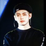 와 ㄹㅇ 뷔 이거 심즈같음