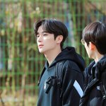 [댓글부탁해] 니네 독서실이나 스카갈때 화장 해?