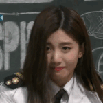 [댓글부탁해] <b>초면</b>에 술마시고 이성 팔짱끼는 거