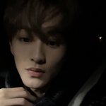 [NCT즌] 진짜 이거 <b>비스</b>무리하게 생겼냐
