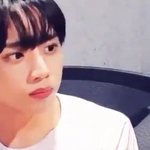 아 더<b>빈</b>데 하루종일 <b>이</b> 표정 이였음