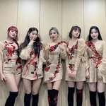 아이들 5명인거 안<b>어색</b>한데..ㅋㅋ