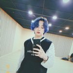 [방탄소년단] 자고로 거울셀카는