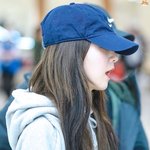 아이린 모자로 얼굴 <b>가려</b>도 존예임;