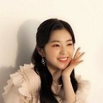 아이린 단발에 반<b>묶음</b>도 보고싶다ㅠㅠ