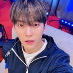 [BTOB] 임녁 사진 받고 공장 <b>엔진</b> 풀가동