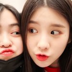<b>둘</b>이 어케 아는 <b>사이</b>야?