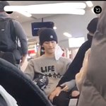 [NCT즌] 아니 욱히 맠흐 보면서 <b>쪼물</b>대는거