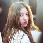 미모 <b>두</b>글자랑 찰떡인 여<b>돌</b>