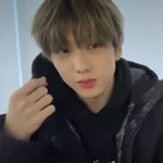 염잘<b>알</b>들 없냐 얘가 <b>한</b> 염색 색깔 이름 대체 뭐임