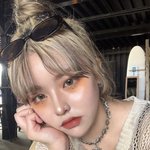 [댓글부탁해] 이 <b>셰도우</b> 비슷한거 찾아줄 사람