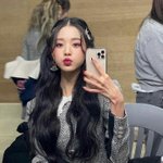 [댓글부탁해] 너네 새학기 <b>첫</b> 날에 <b>화장</b>할거야??