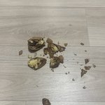 나 방금 <b>호두</b> 손바닥으로 으깸