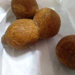 둘이 아주 좋아죽어 <b>난리</b>났네...