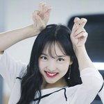 <b>나연</b>