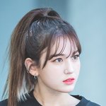 요즘 2001년생 아이돌 비주얼 담당