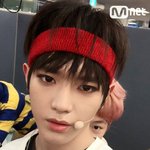 [NCT즌] 이거 <b>종천</b>러 존귀임 개쎈 리더 뒤에 빼꼼