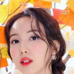 <b>나연</b>
