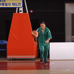 뭉쳐야쏜다 4화 우리할머니도 그것보단 드리블 잘하겠다!